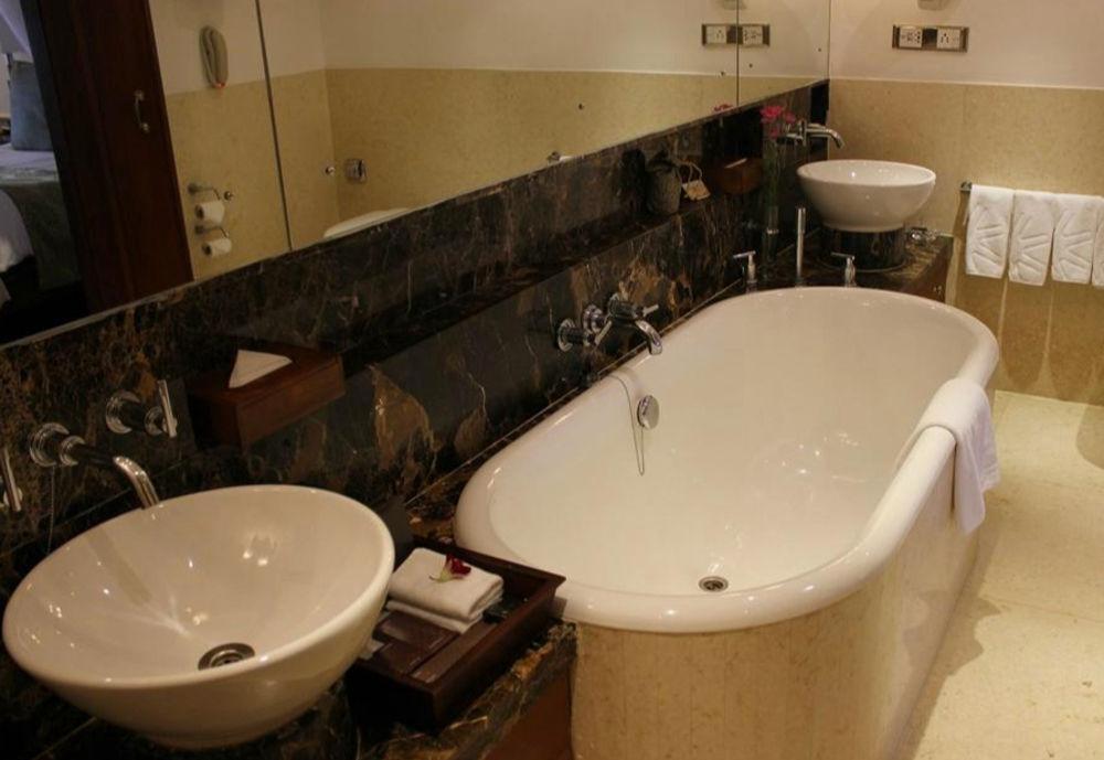 Taj Malabar Resort & Spa, Cochin. Kochi Buitenkant foto